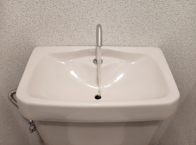 2021春夏新色】 USED 古いトイレ 手洗器
